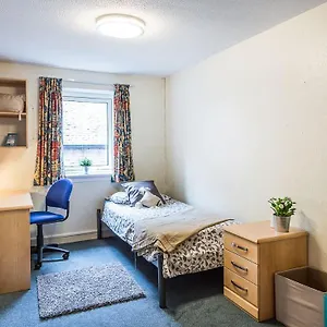 Appartement Joivy Budget 4,5 And 6 Bed Private Flats, In Historic Old Town (adults Only), EDI